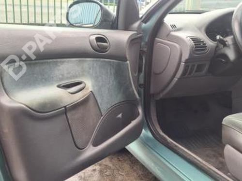 Interior roof light PEUGEOT 206 Hatchback (2A/C) 1.1 i | BP10322350I8 