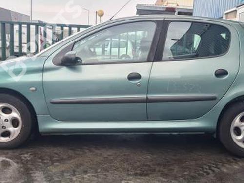Interior roof light PEUGEOT 206 Hatchback (2A/C) 1.1 i | BP10322350I8 
