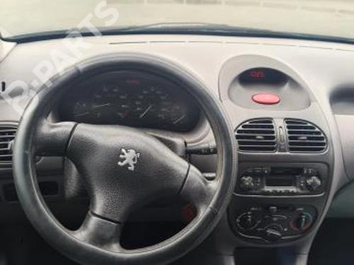 Interior roof light PEUGEOT 206 Hatchback (2A/C) 1.1 i | BP10322350I8 