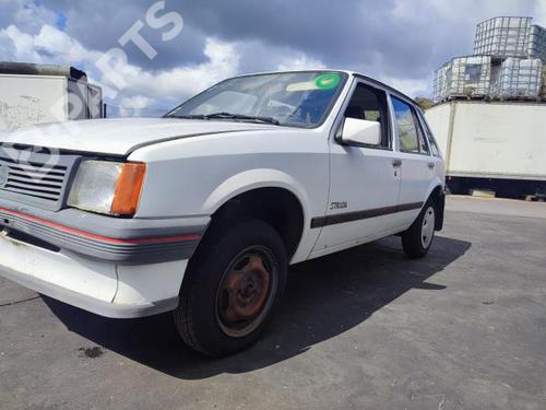 Used Parts OPEL CORSA A Hatchback (S83)  1.2 S (F08, M08, F68, M68)  1110203
