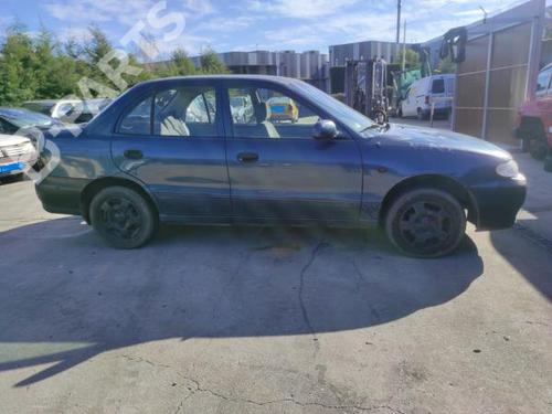 Left front indicator HYUNDAI ACCENT I (X-3) 1.3 i 12V | BP20304228C32 