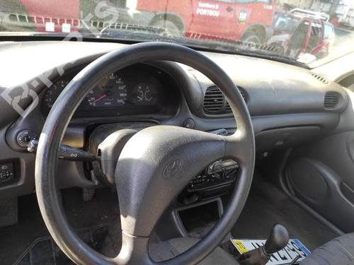 Left front indicator HYUNDAI ACCENT I (X-3) 1.3 i 12V | BP20304228C32 