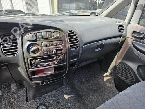 Switch HYUNDAI H-1 Van (A1) 2.5 TD | BP13755257I30 