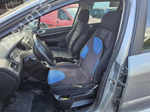 Left front window switch PEUGEOT 307 Break (3E) 1.6 HDi 110 | BP20722395I27 