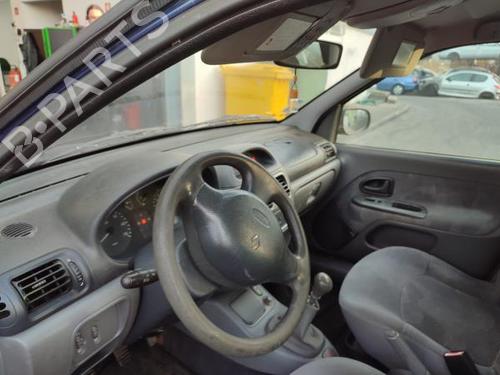 Klamka zewnętrzna drzwi przednich lewych RENAULT CLIO II (BB_, CB_) 1.2 (BB0A, BB0F, BB10, BB1K, BB28, BB2D, BB2H, CB0A,... | BP21218200C128 