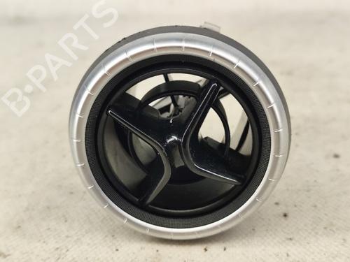 Used Air vent MERCEDES-BENZ CLA Coupe (C117) CLA 200 CDI / d (117.308) (136 hp) 25740061