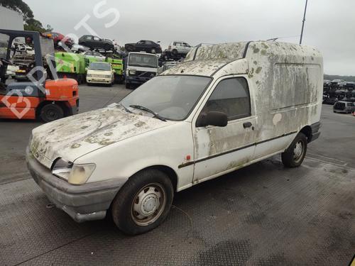 Brugte FORD FIESTA Box Body/MPV (F3L, F5L) 1.8 D (60 hp) 3958772