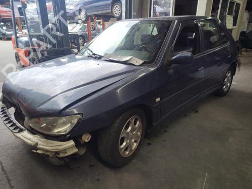 Left mirror PEUGEOT 306 Hatchback (7A, 7C, N3, N5) 1.4 | BP20112652C26 