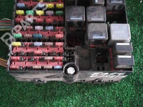 Used Fuse box FORD FIESTA V (JH_, JD_) [2001-2014]  6166957