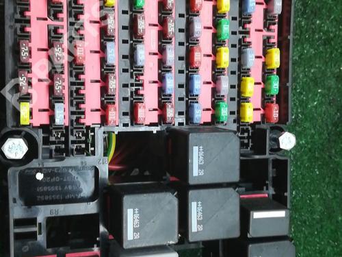 Sikringsdåse FORD FIESTA V (JH_, JD_) 1.4 TDCi (68 hp) 6167603