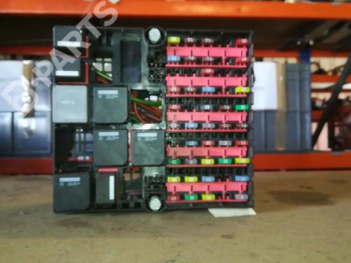 Used Fuse box FORD FIESTA V (JH_, JD_) 1.4 TDCi (68 hp) 6173106