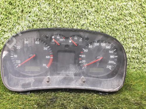 Used Instrument cluster VW GOLF IV (1J1) [1997-2008]  6175516