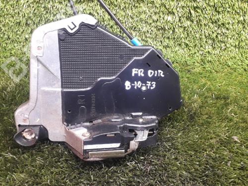 Used Front right lock TOYOTA AVENSIS (_T25_) 2.0 D-4D (CDT250_, CDT250R) (116 hp) 6181310