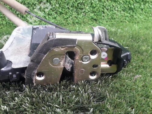 Front right lock TOYOTA COROLLA (_E12_) 2.0 D-4D (CDE120R, CDE120L_) | BP6181439C97 