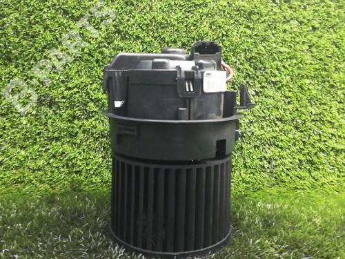 Varmeblæser PEUGEOT 208 I (CA_, CC_) 1.6 HDi (92 hp) 6185130