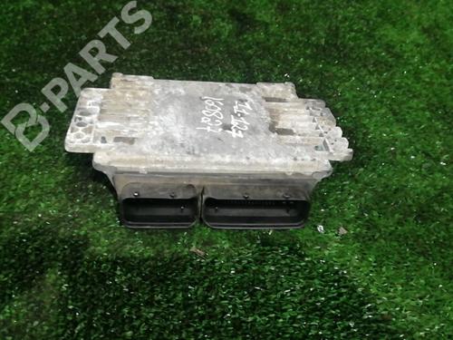 Used Engine control unit (ECU) NISSAN MICRA III (K12) 1.4 16V (88 hp) 6188947