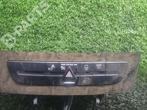 Used Switch MERCEDES-BENZ E-CLASS (W211) E 270 CDI (211.016) (177 hp) 7967610