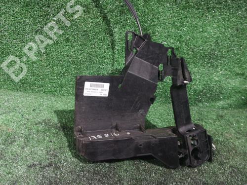 Venstre foran lås FORD FIESTA V (JH_, JD_) 1.4 TDCi (68 hp) 6194096