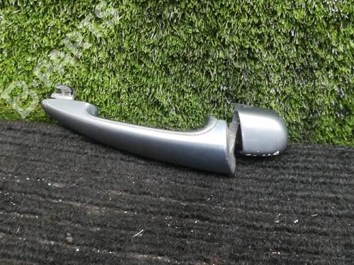 Klamka zewnętrzna drzwi przednich prawych BMW 3 (E46) 320 d | BP6194507C129