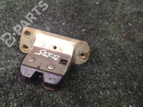 Tailgate lock VOLVO V40 Estate (645) 1.8 | BP6195175C101