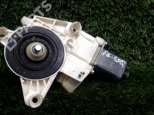Moteur de lève-vitre avant gauche MERCEDES-BENZ C-CLASS (W204) [2007-2015]  6197977