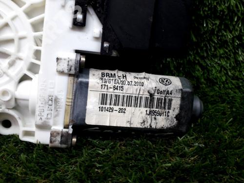 Moteur de lève-vitre arrière gauche VW GOLF IV (1J1) 1.4 16V | BP6198478E23