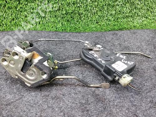 Front right lock HYUNDAI H-1 / STAREX Bus (A1) 2.5 TD 4WD BP6198553C97