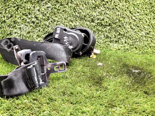 Ceinture de sécurité avant droite MERCEDES-BENZ M-CLASS (W163) ML 270 CDI (163.113) (163 hp) 14413359