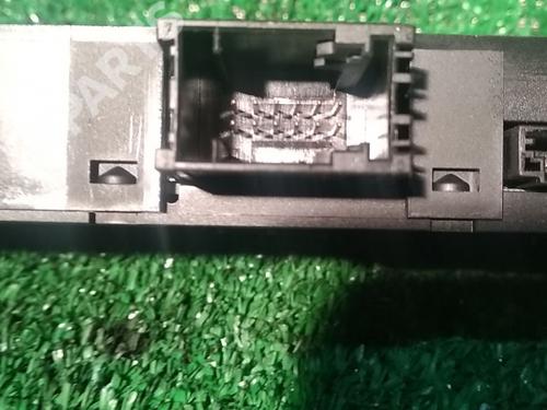Switch BMW 5 (E60) 520 i | BP6321157I30 