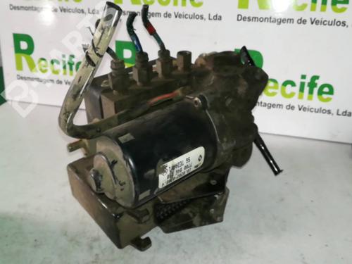 Used ABS pump RENAULT LAGUNA I (B56_, 556_) 1.6 16V (B568, B561) (107 hp) 6222310