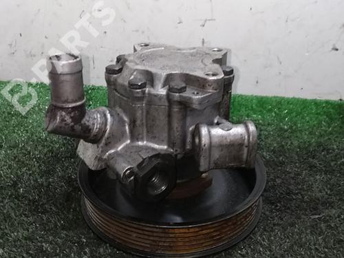 Used Steering pump MERCEDES-BENZ VITO Van (W638) [1997-2003]  6234927