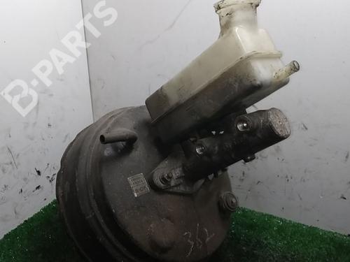 Used Servo brake HYUNDAI H-1 / STAREX Bus (A1) 2.5 D (78 hp) 6237192
