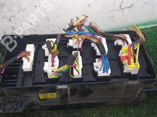 Used Fuse box KIA CARNIVAL II (GQ) 2.9 CRDi (144 hp) 6239591