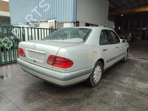 Højre solskærm MERCEDES-BENZ E-CLASS (W210) E 220 D (210.004) | BP22423151I2 