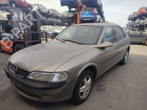 Brugte OPEL VECTRA B Hatchback (J96) 1.7 TD (F68) (82 hp) 3228427