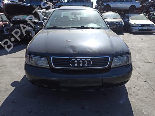 Høyre bak utvendig håndtak AUDI A4 B5 (8D2) 1.9 TDI | BP11017114C130 