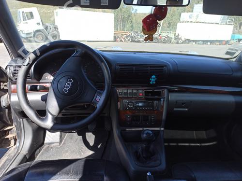 Høyre bak utvendig håndtak AUDI A4 B5 (8D2) 1.9 TDI | BP11017114C130 