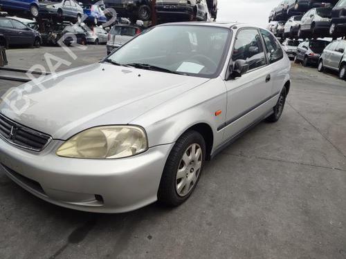 Brugte HONDA CIVIC VI Hatchback (EJ, EK) 1.4 i S (EJ9) (90 hp) 3217128