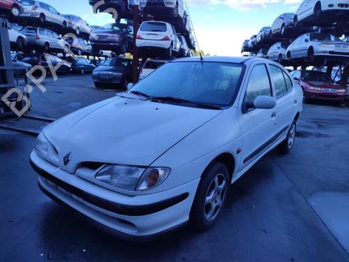 Used Parts RENAULT MEGANE I Classic (LA0/1_) 1.4 (LA0E, LA0V) (75 hp) 3228636