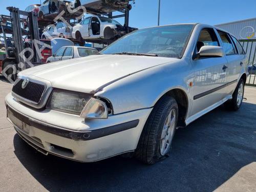 Brugte SKODA OCTAVIA I (1U2) 1.6 (101 hp) 3214639