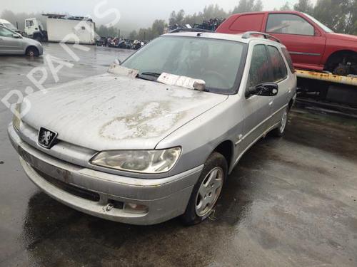 Brugte PEUGEOT 306 Break (7E, N3, N5) 1.4 (75 hp) 3230438