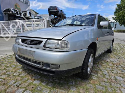 Brugte SEAT CORDOBA Vario (6K5) 1.9 TDI (90 hp) 3219232