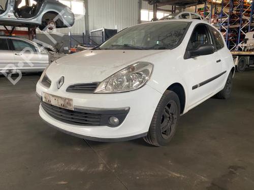 Brugte RENAULT CLIO III Hatchback Van (SB_, SR_) 1.5 dCi (86 hp) 3212824