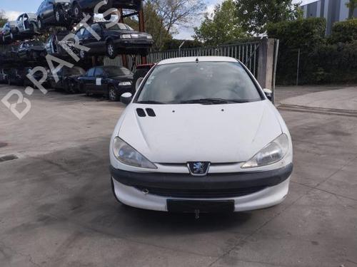 Scheinwerfer rechts PEUGEOT 206 Hatchback (2A/C) 1.1 i | BP24030608C29 