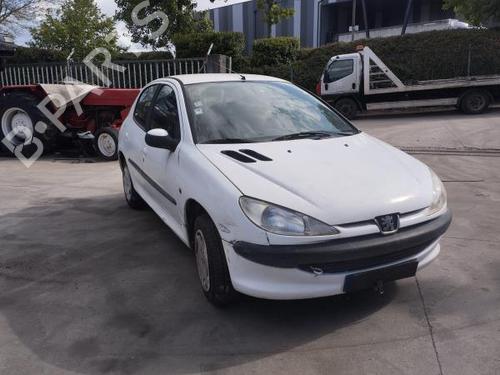 Scheinwerfer rechts PEUGEOT 206 Hatchback (2A/C) 1.1 i | BP24030608C29 