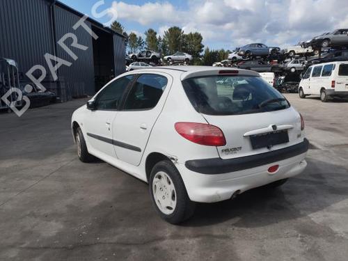 Scheinwerfer rechts PEUGEOT 206 Hatchback (2A/C) 1.1 i | BP24030608C29 