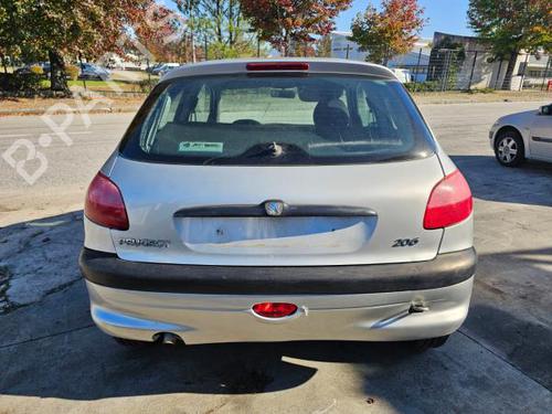 Entlüftung PEUGEOT 206 Hatchback (2A/C) 1.1 i | BP21726576I21 