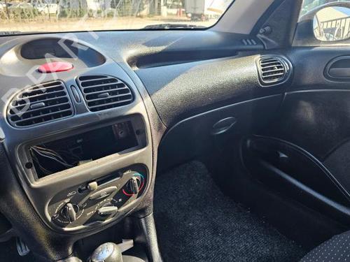 Entlüftung PEUGEOT 206 Hatchback (2A/C) 1.1 i | BP21726576I21 