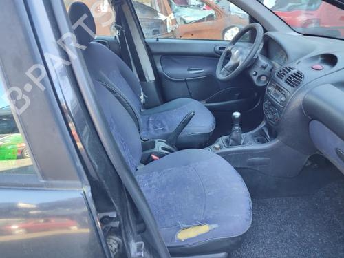 Bakluke CC/Kombi-Kupé PEUGEOT 206 Hatchback (2A/C) 1.1 i | BP30734114C6