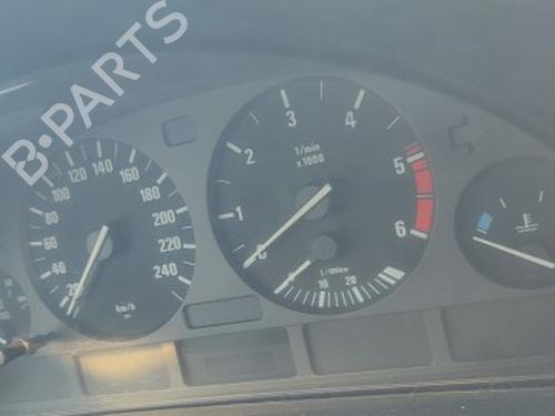 Instrument cluster BMW 5 Touring (E39) 525 tds | BP30201625C47 